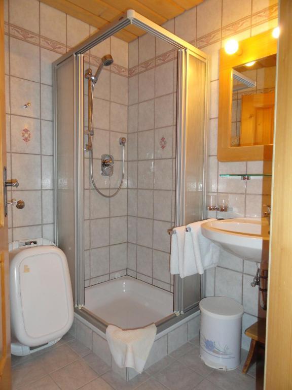Baby- Und Kinderhof Aicherbauer Seeham Kamer foto