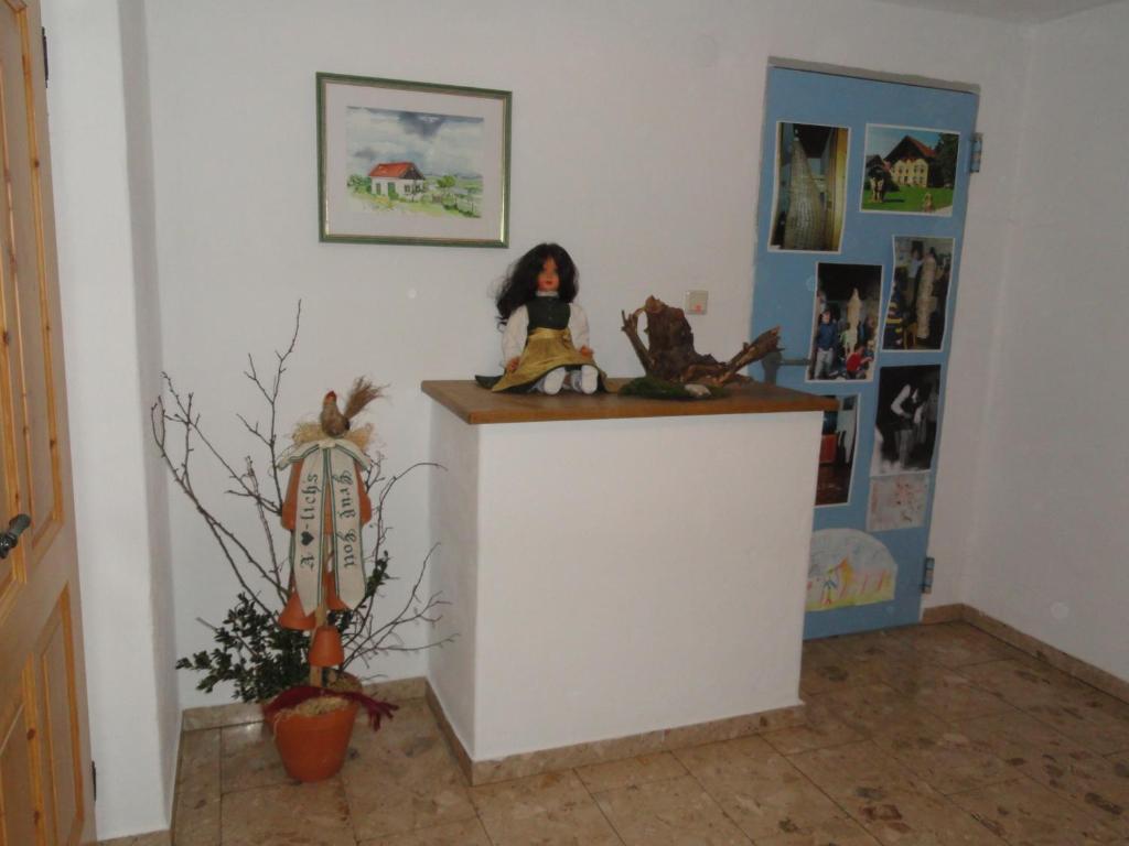 Baby- Und Kinderhof Aicherbauer Seeham Kamer foto