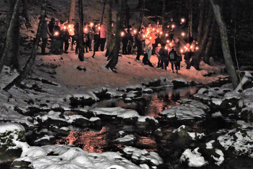 Baby- Und Kinderhof Aicherbauer Seeham Buitenkant foto