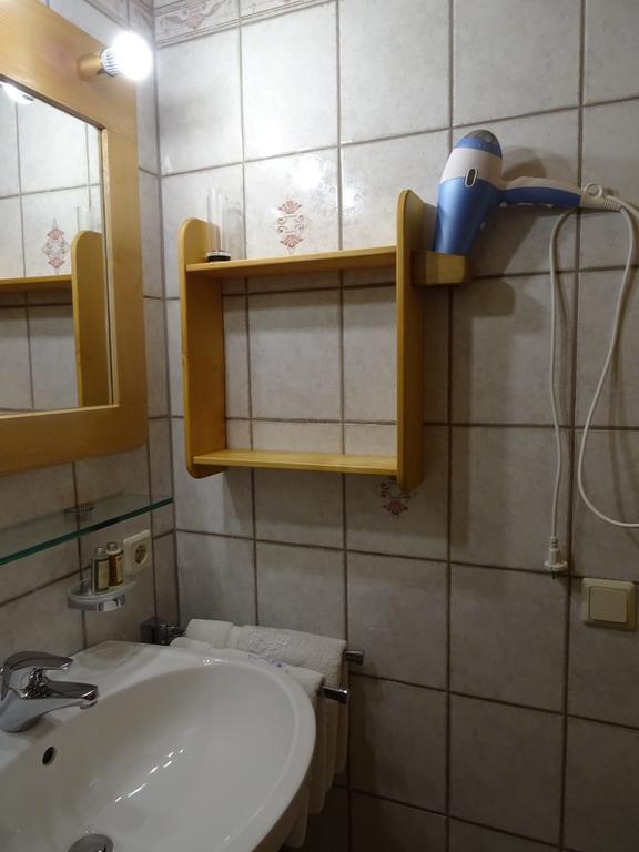 Baby- Und Kinderhof Aicherbauer Seeham Buitenkant foto
